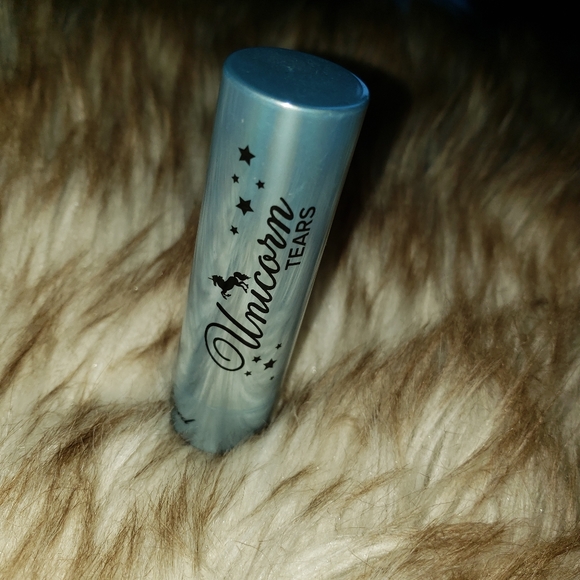 Unicorn Tears Highlighter Too Faced - Picture 2 of 4